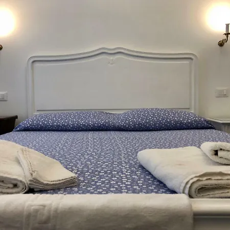 Bed & Breakfast Il Sole Di Montesanto Naples