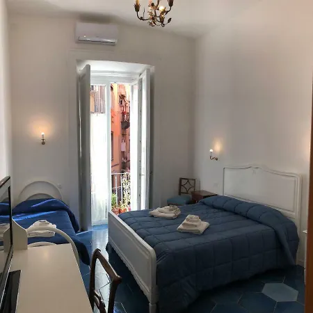 Il Sole Di Montesanto Naples