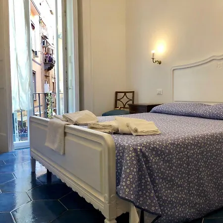 Il Sole Di Montesanto Bed & Breakfast Naples
