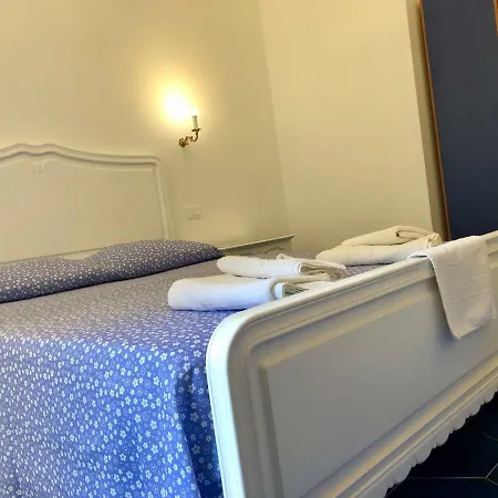 Il Sole Di Montesanto Bed & Breakfast Naples