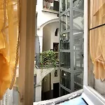 Il Sole Di Montesanto 3* ナポリ