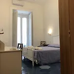 Il Sole Di Montesanto ベッド・アンド・ブレックファスト ナポリ