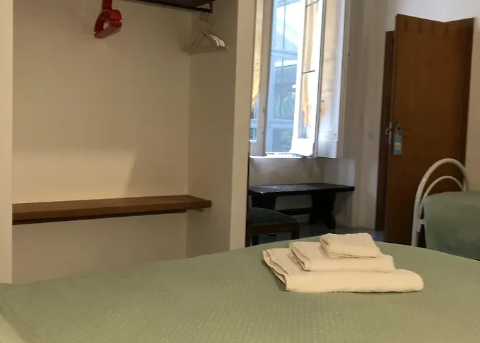 Il Sole Di Montesanto 3* ナポリ